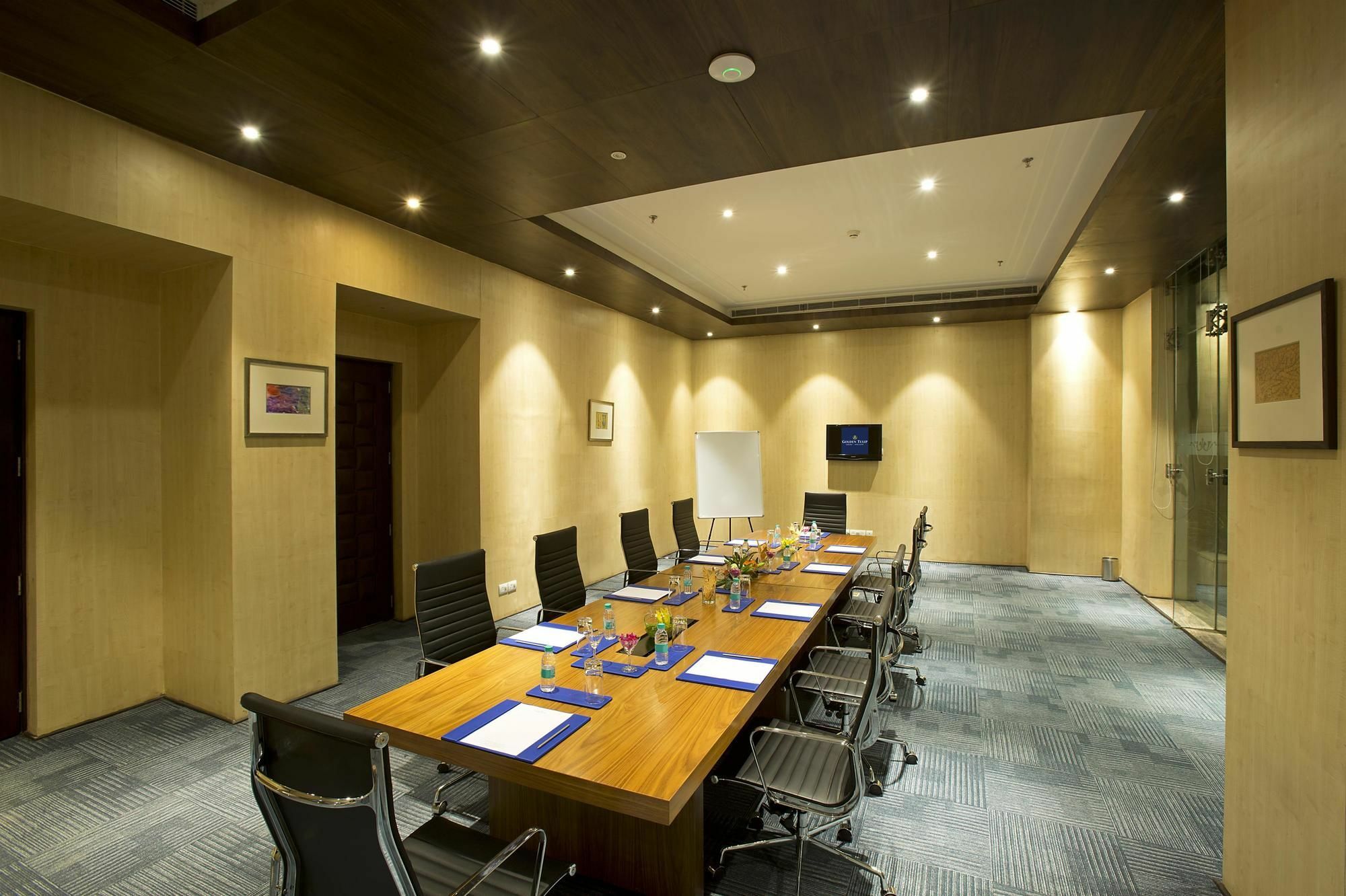 Golden Suites Gurgaon Inde Hotels Extérieur photo